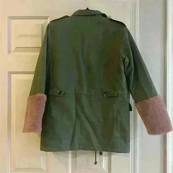Twist Women's Quilted Utility Jacket Green Size 4 Faux Fur Cuffs - Picture 6 of 6